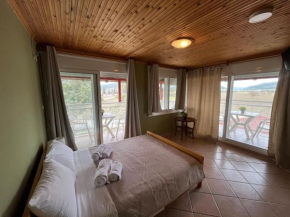 Flegra Rooms